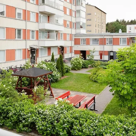 Spacious 3 Bedroom 100 Square Meter Max 10 Guests Lägenhet